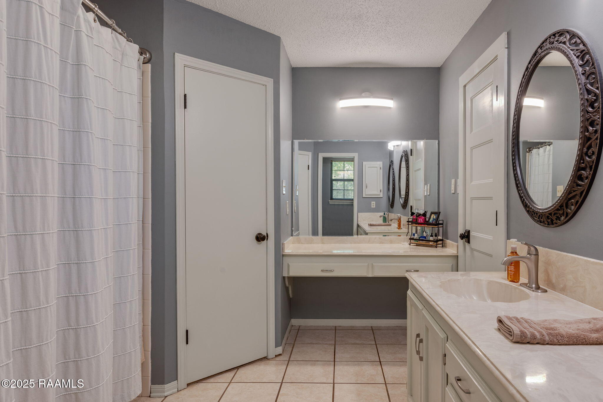 104 Parsonage Lane Lafayette, LA 70503 - Photo 14 of 26 2 Closets