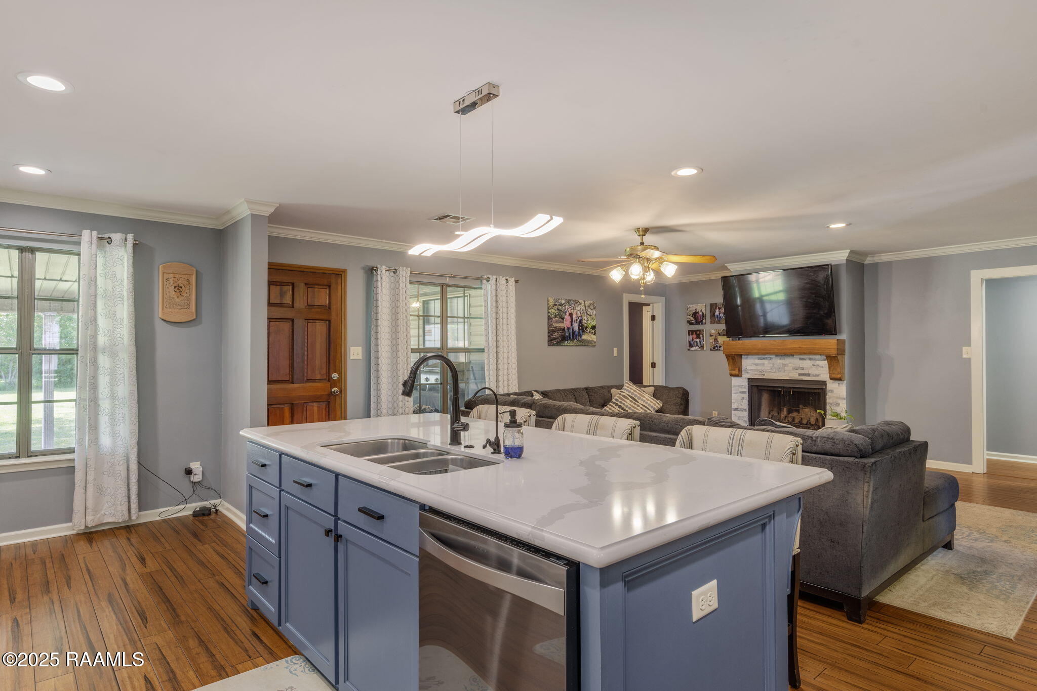 104 Parsonage Lane Lafayette, LA 70503 - Photo 16 of 26 3-Compartment Sink