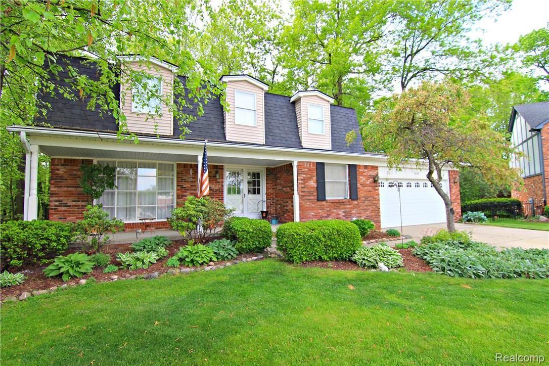 618 Shellbourne Drive Rochester, MI 48309 - Photo 1 of 38 Shellbourn Dr Front 2.jpg