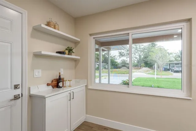 $3,500 | 2480 Del Rio Way, Dunedin, FL 34698