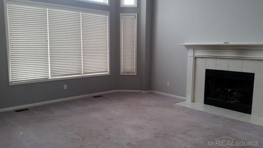 1267 Putnam Circle Rochester, MI 48307 - Photo 5 of 45 31276861-5.JPG