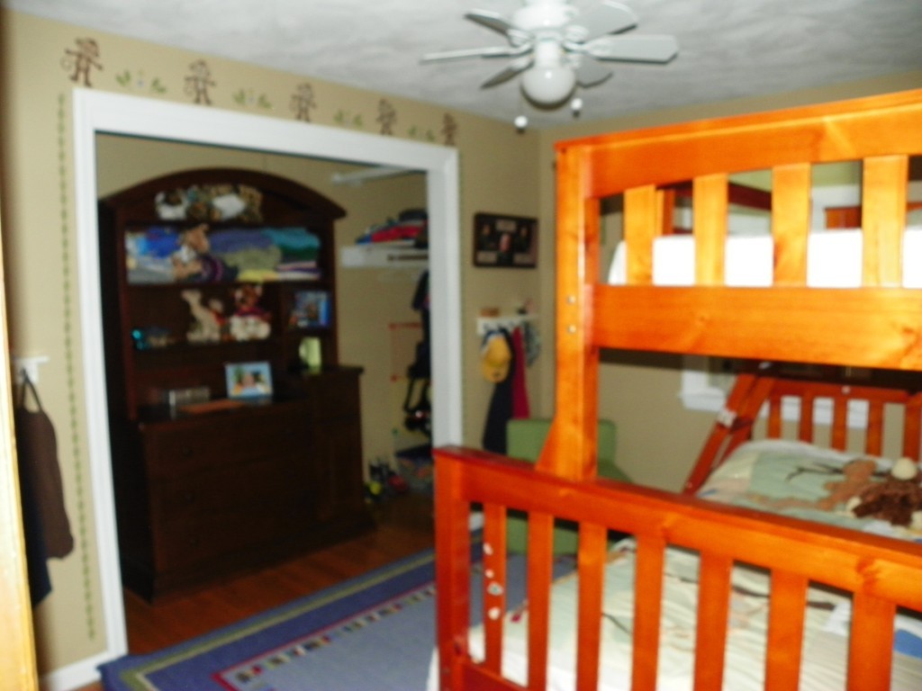 1400 Amostown Road West Springfield, MA 01089 - Photo 14 of 23