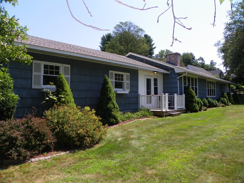 1400 Amostown Road West Springfield, MA 01089 - Photo 2 of 23