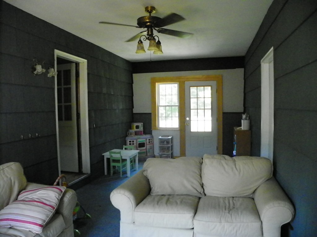 1400 Amostown Road West Springfield, MA 01089 - Photo 9 of 23