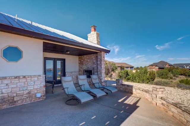 $990,000 | 90 Sierra Vista Drive, Justiceburg, TX 79330