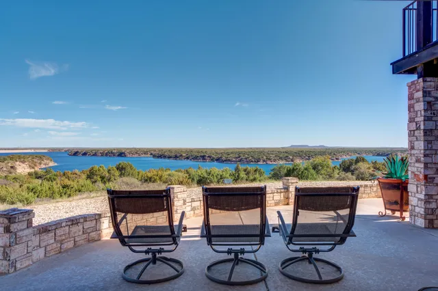 $990,000 | 90 Sierra Vista Drive, Justiceburg, TX 79330