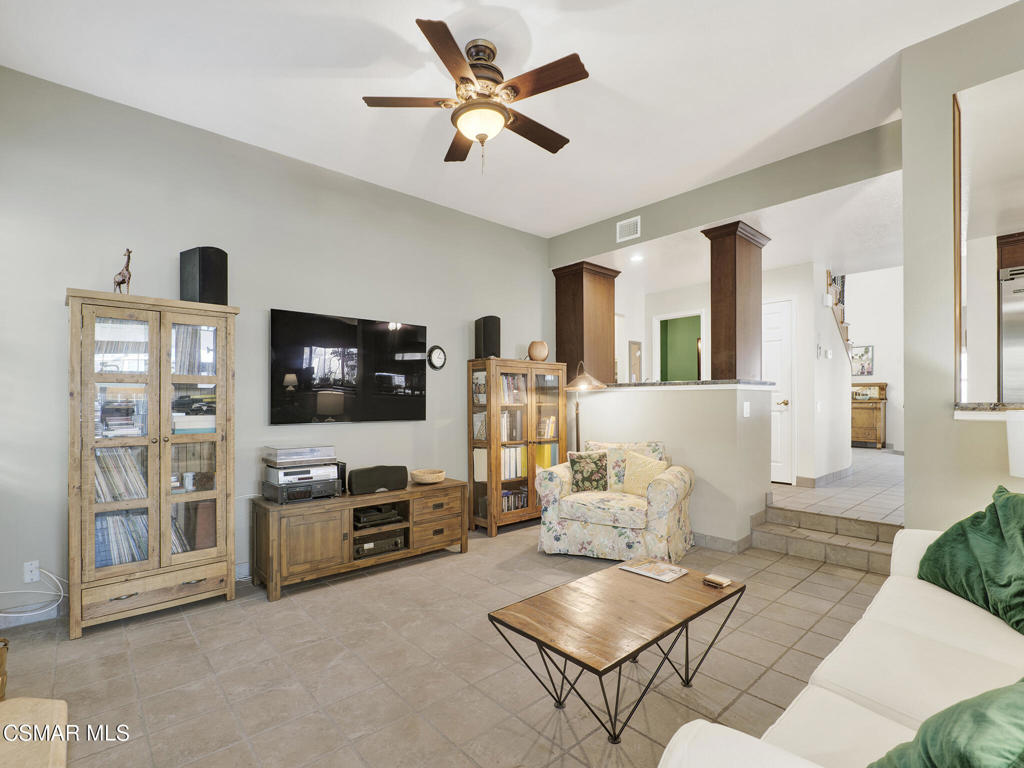 11823 Maple Crest Street Moorpark, CA 93021 - Photo 15 of 55