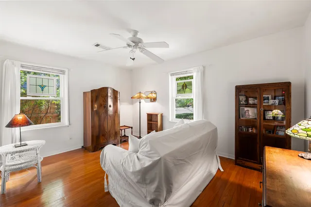 $1,200 | 2114 Saxon Drive, Houston, TX 77018