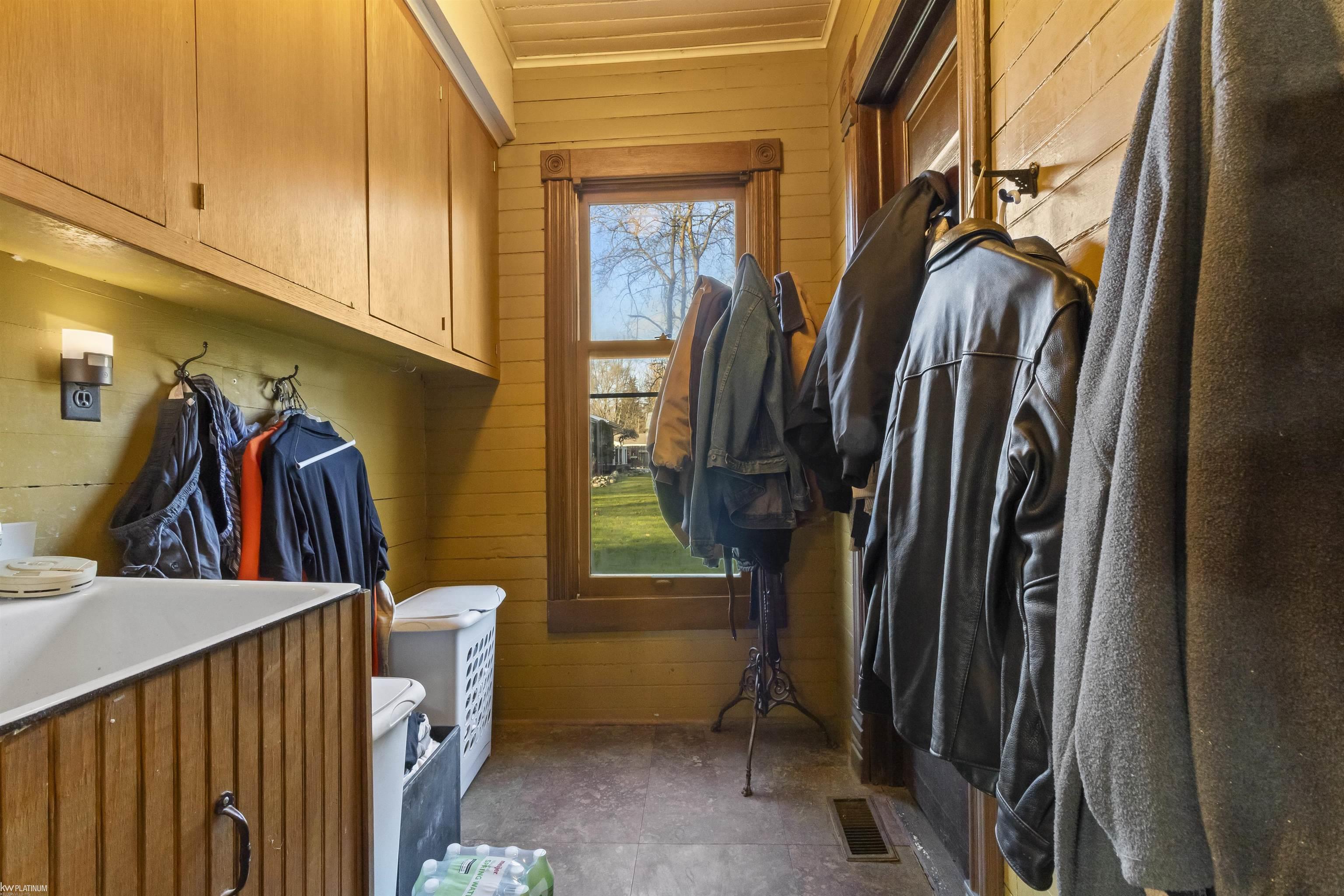 56505 Omo Road Macomb, MI 48042 - Photo 26 of 46 50130771-3373cf36-b755-4cb8-b36c-9d184e65ea9b.JPG