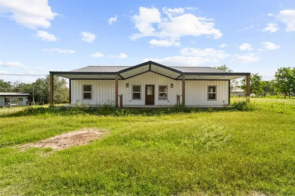 $270,000 | 207 South Charles Street, George West, TX 78022