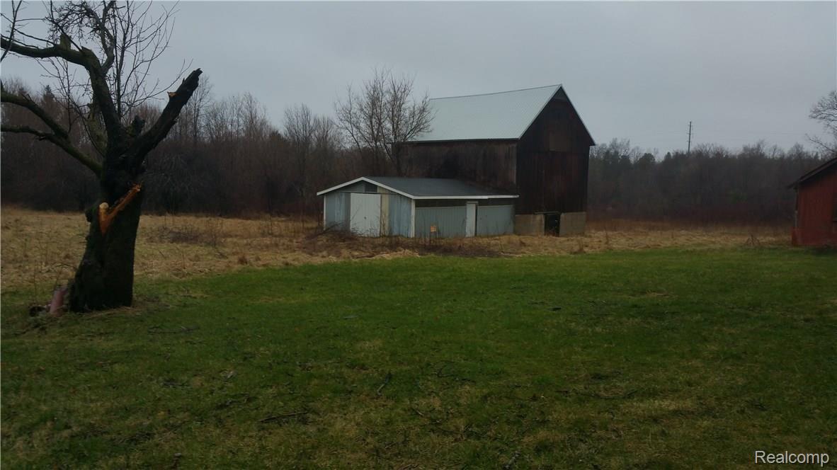 1029 North Summers Road Imlay City, MI 48444 - Photo 2 of 15 20170406_130253.jpg