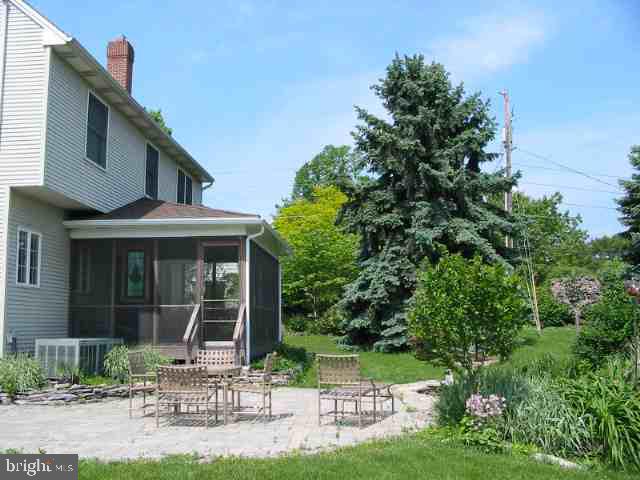 305 Highland Road Hershey, PA 17033 - Photo 6 of 6