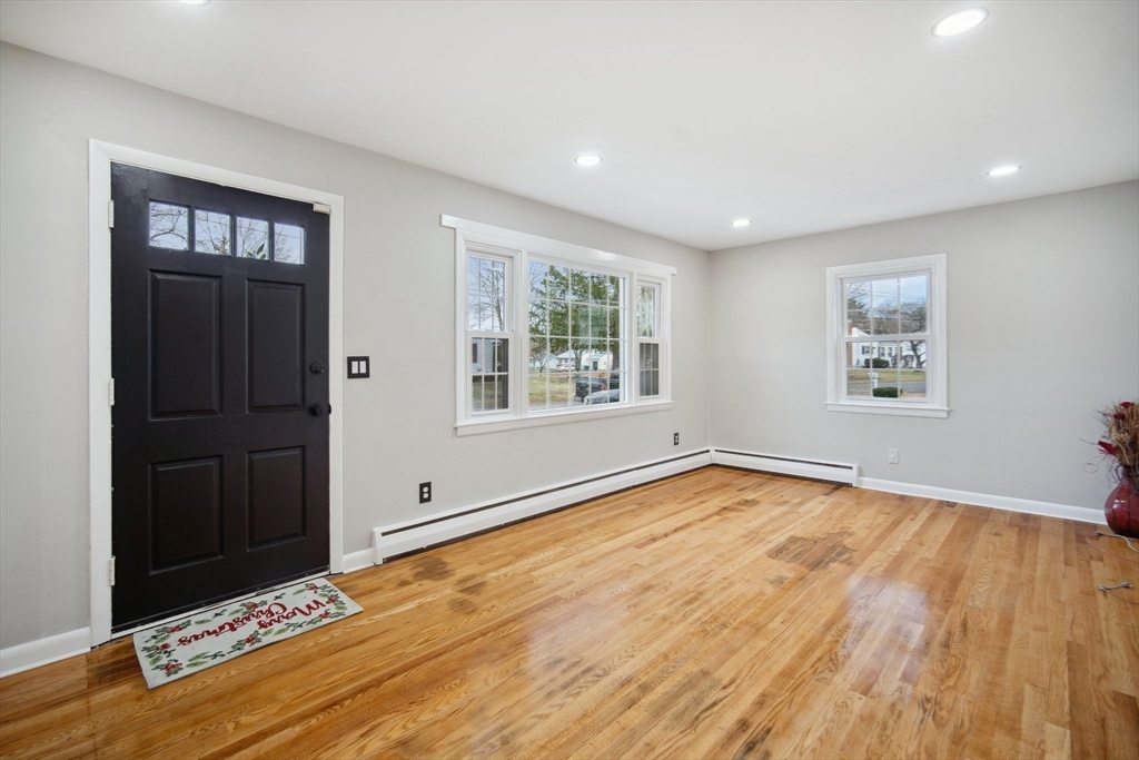 178 Flint Street Springfield, MA 01129 - Photo 15 of 32 Gallery Image 15