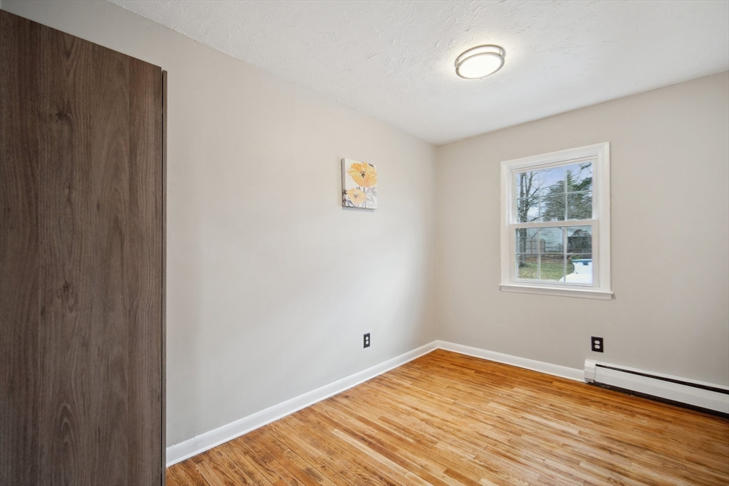 178 Flint Street Springfield, MA 01129 - Photo 18 of 32 Gallery Image 18