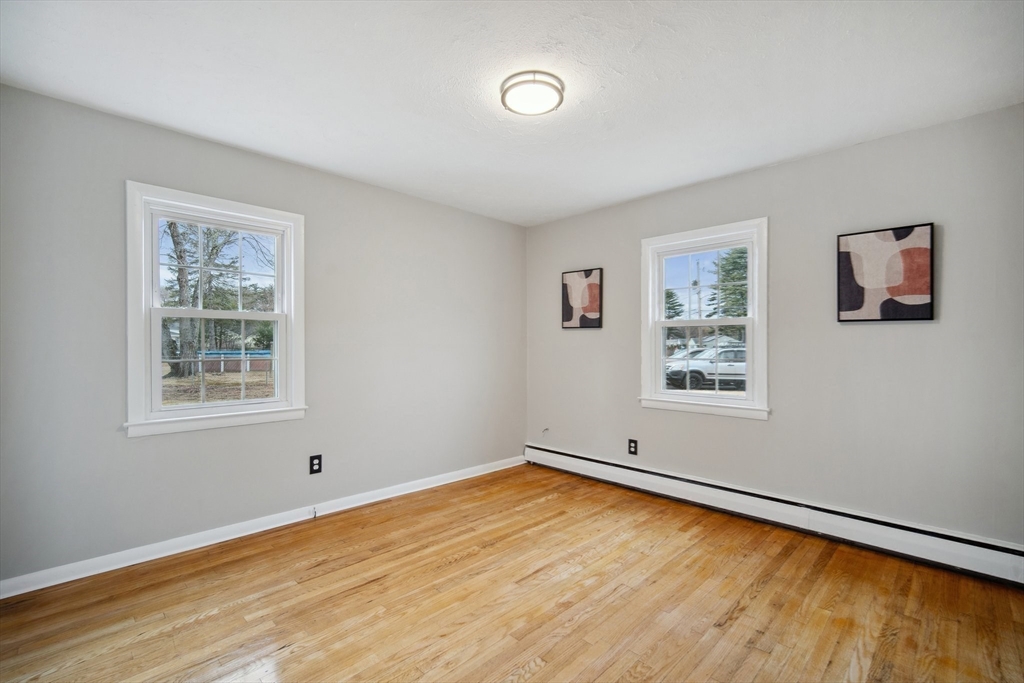 178 Flint Street Springfield, MA 01129 - Photo 20 of 32 Gallery Image 20