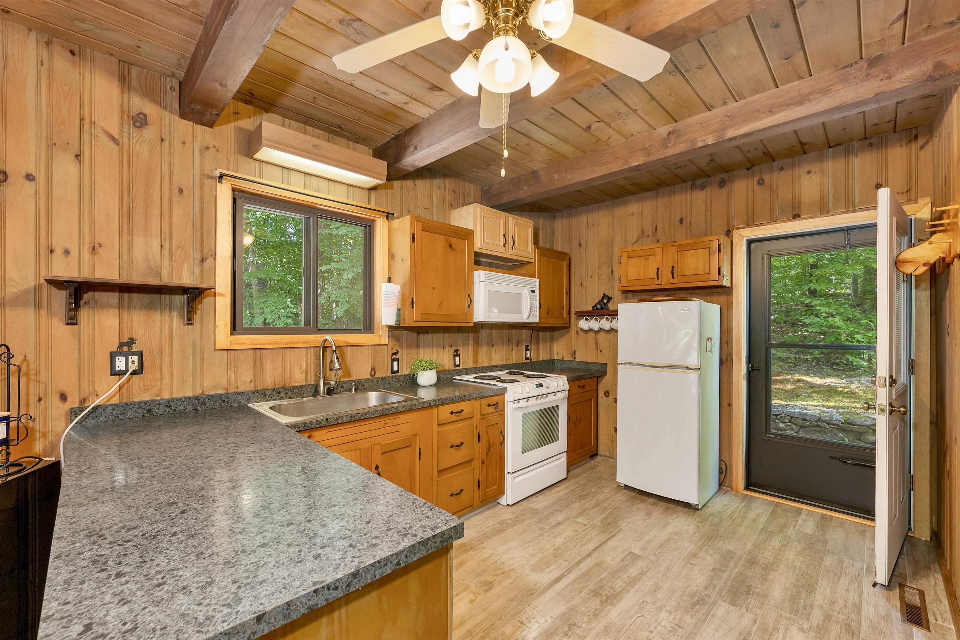 7 Ethan Allen Road Tuftonboro, NH 03816 - Photo 6 of 38