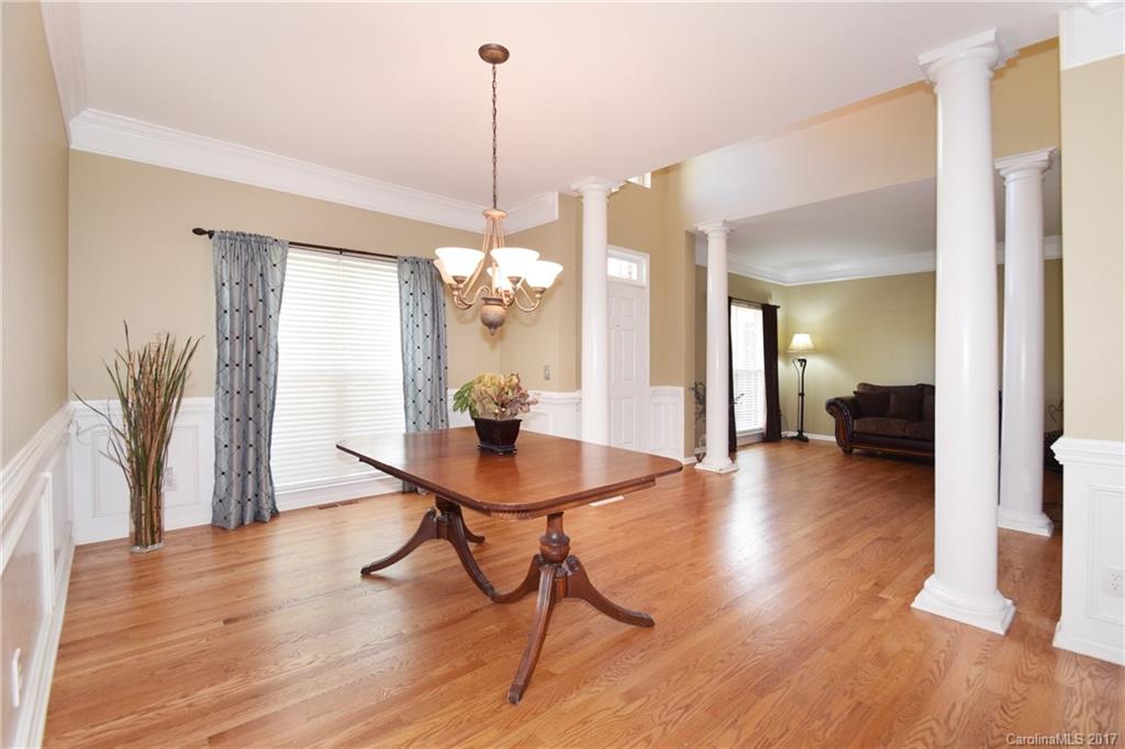 6528 Elfreda Road Charlotte, NC 28270 - Photo 4 of 22
