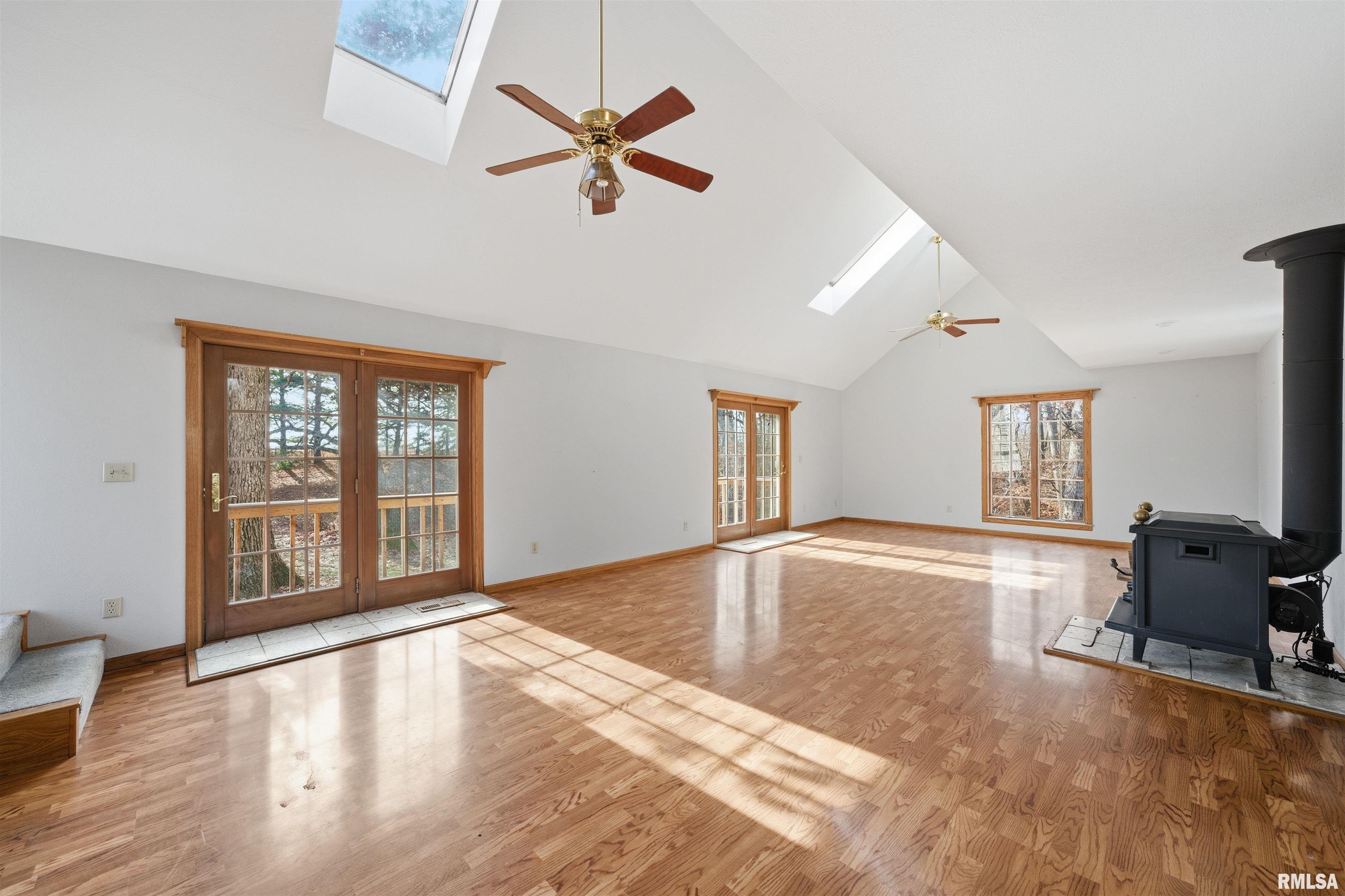2075 Zion Oaks Road Pekin, IL 61554 - Photo 5 of 71 Gallery Image 5