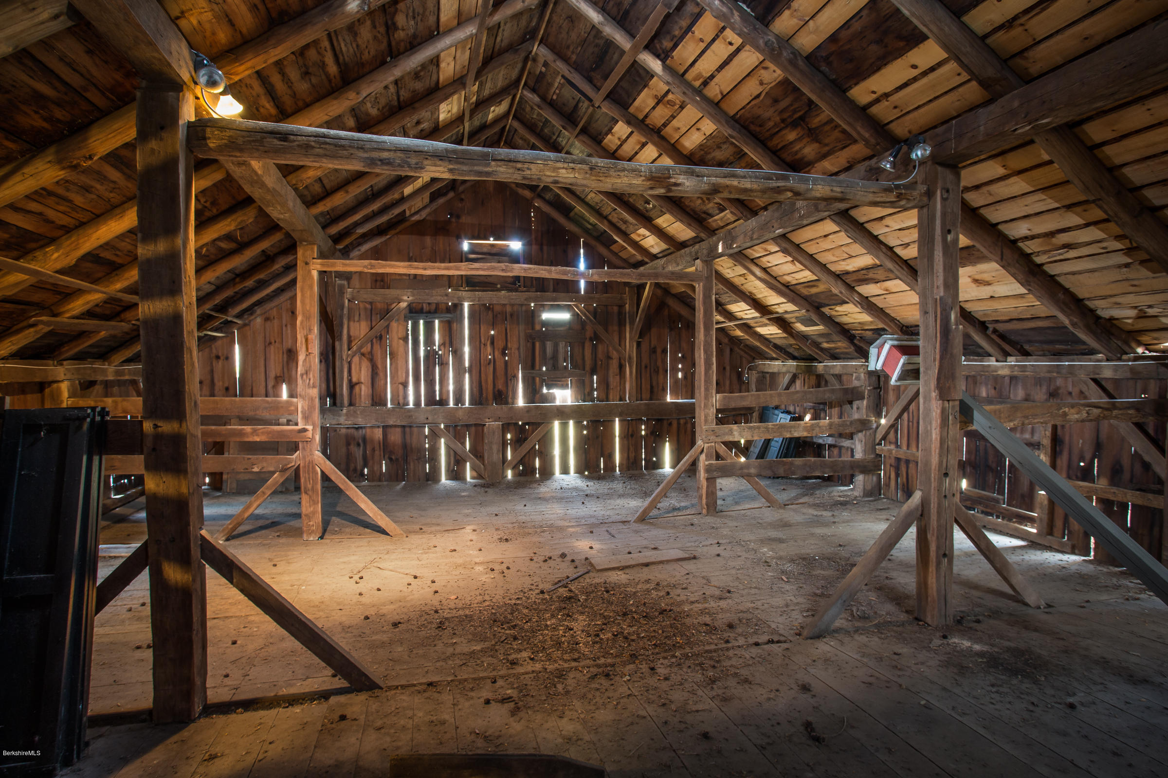 50 E Road Sheffield, MA 01257 - Photo 35 of 41 2nd STORY