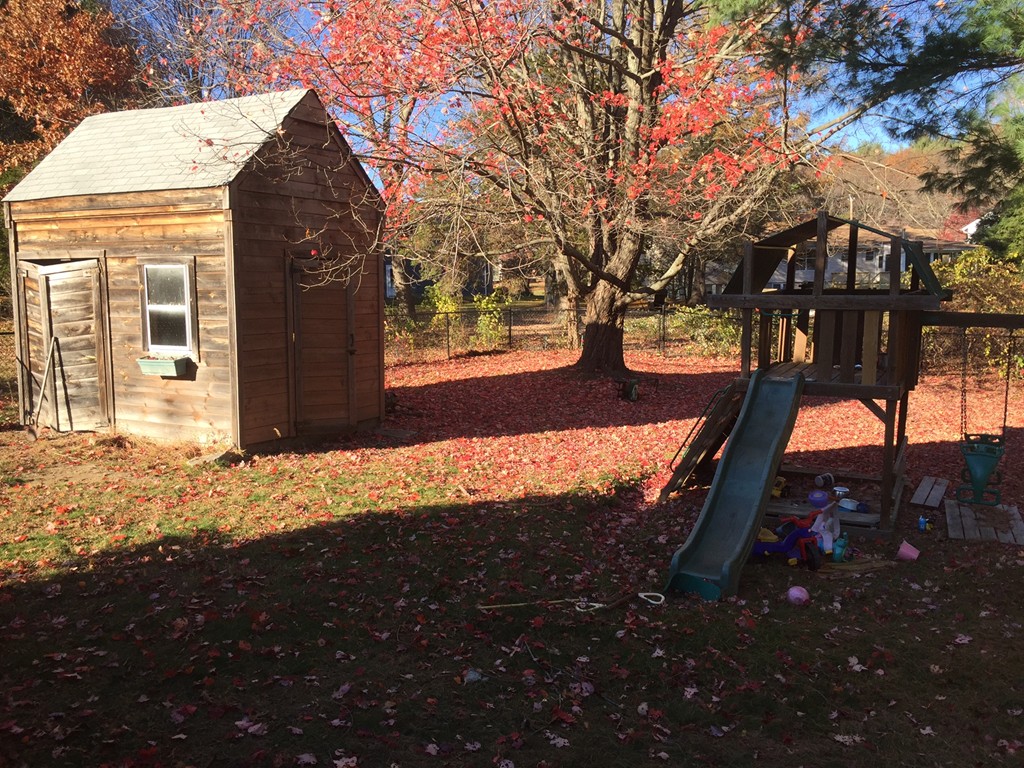 23 Red Coat Road Framingham, MA 01701 - Photo 4 of 5 Gallery Image 4