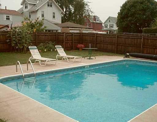 637 Garfield Street Springdale, PA 15144 - Photo 5 of 6 Swimming Pool/Hot Tub/Sauna.