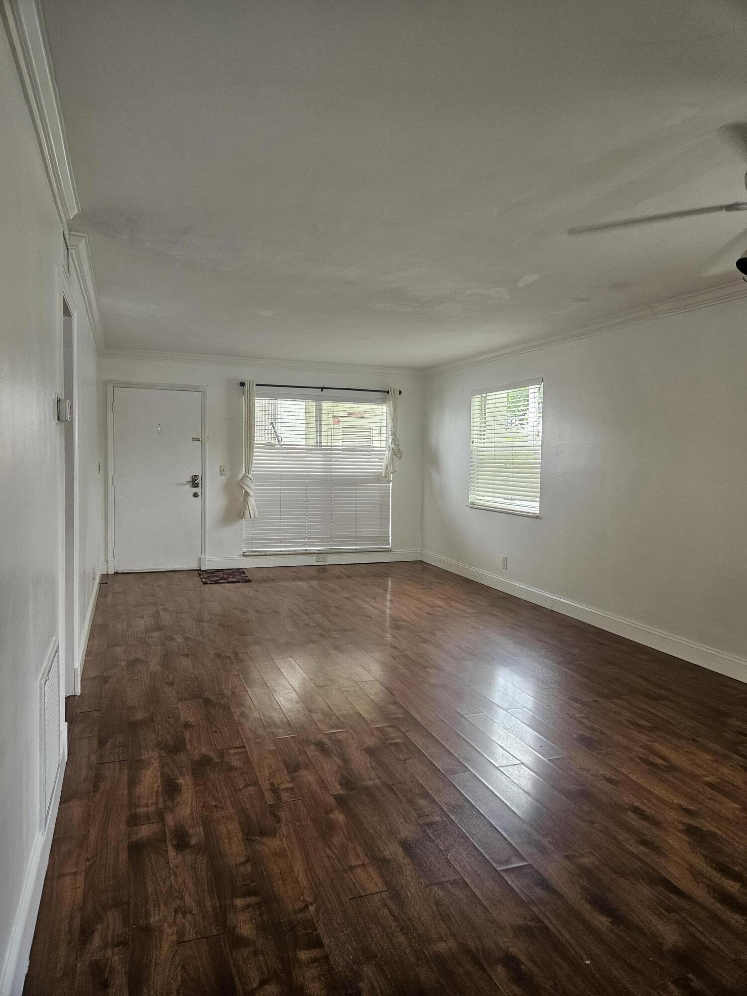 55 Southeast 14th Street, Unit 1010 Boca Raton, FL 33432 - Photo 5 of 19 Living Area