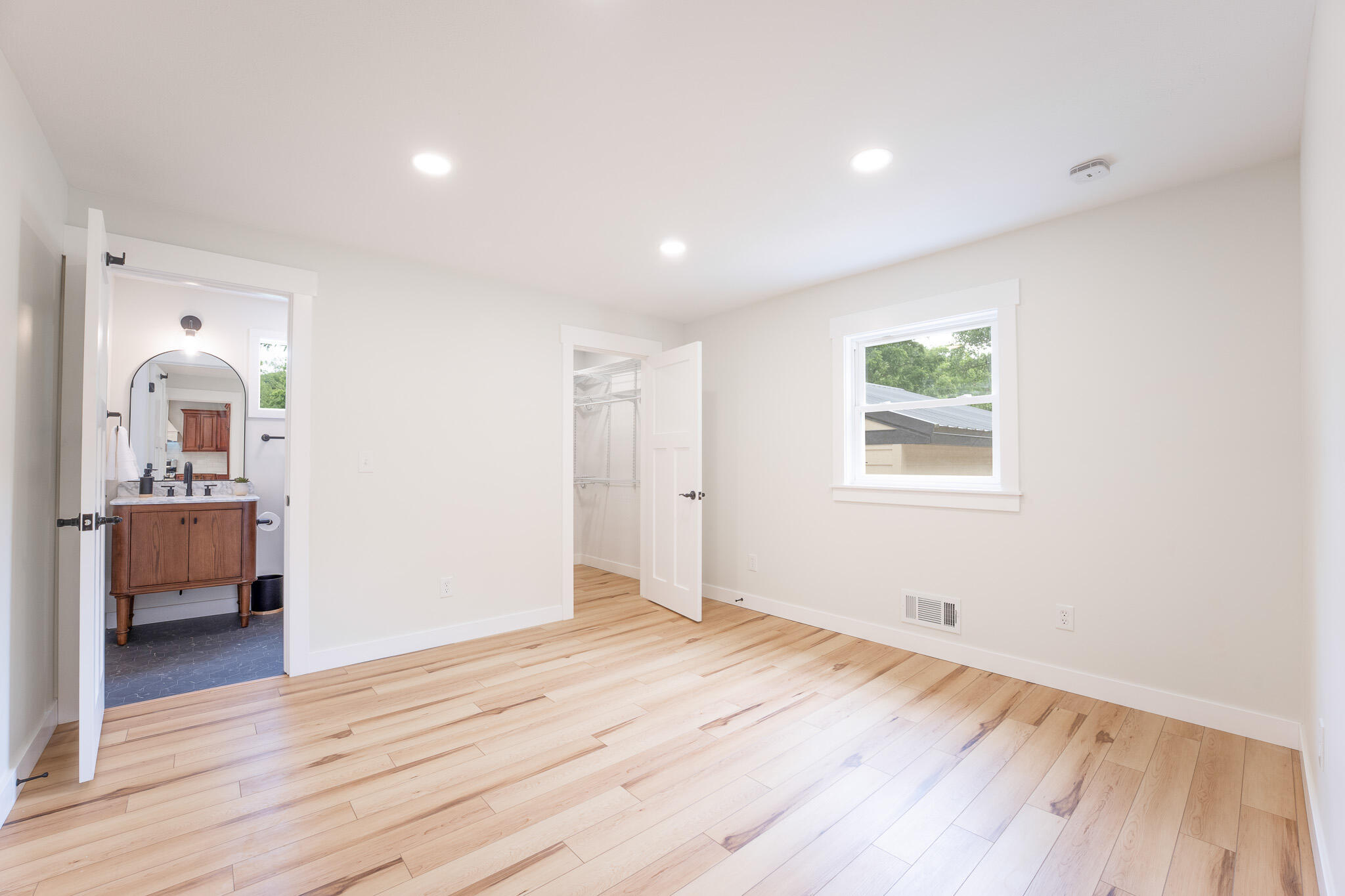 1021 Marsh Road Plainwell, MI 49080 - Photo 11 of 25 DSC00577-Edit