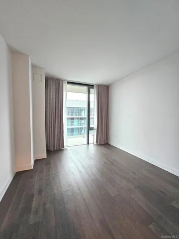 $3,500 | 131-03 40 Road, Unit PH1Y | Flushing