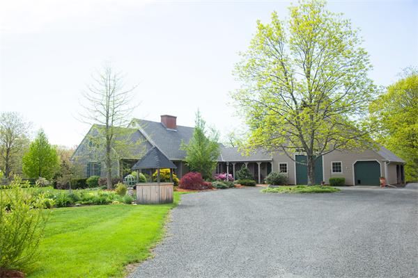 1186 Hardwick Road Hardwick, MA 01037 - Photo 5 of 30 Gallery Image 5