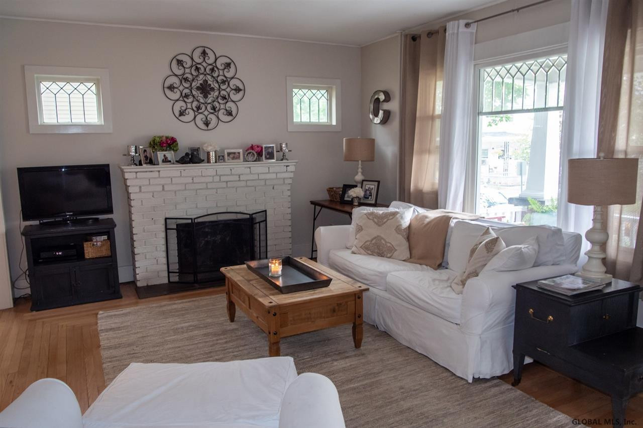 1664 Lenox Road Schenectady, NY 12308 - Photo 6 of 47 Photo 6