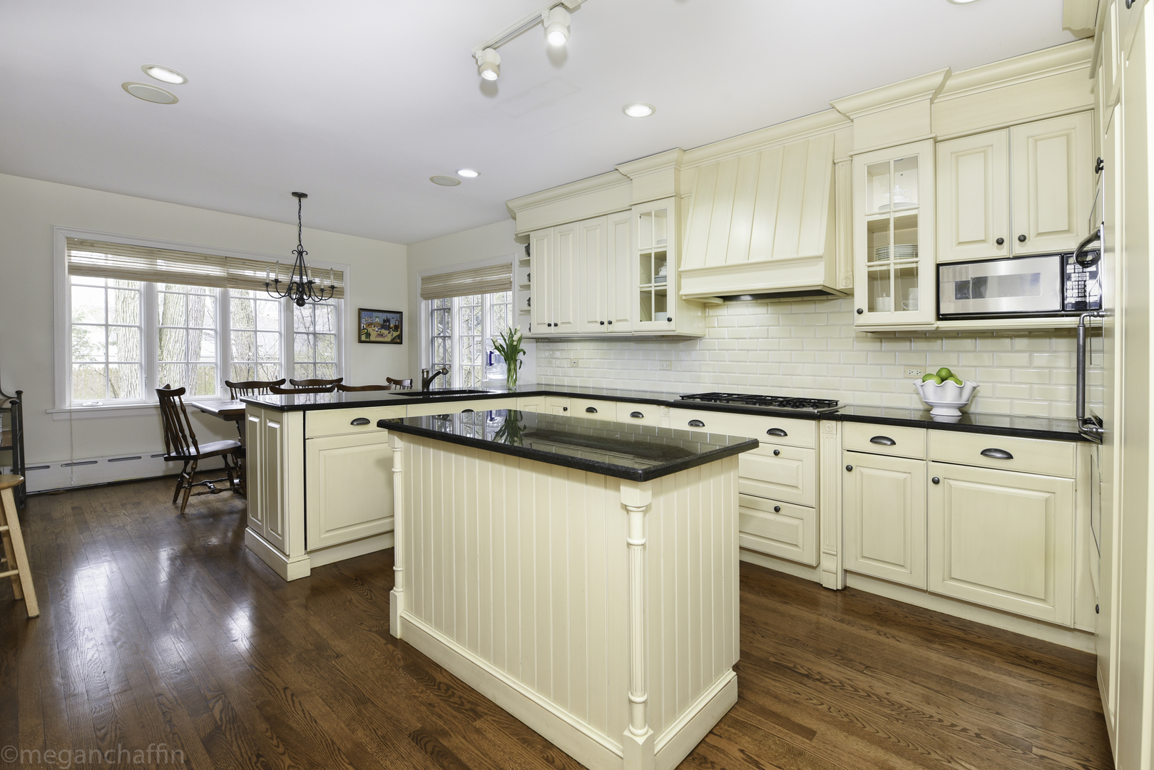 1176 Chatfield Road Winnetka, IL 60093 - Photo 5 of 21