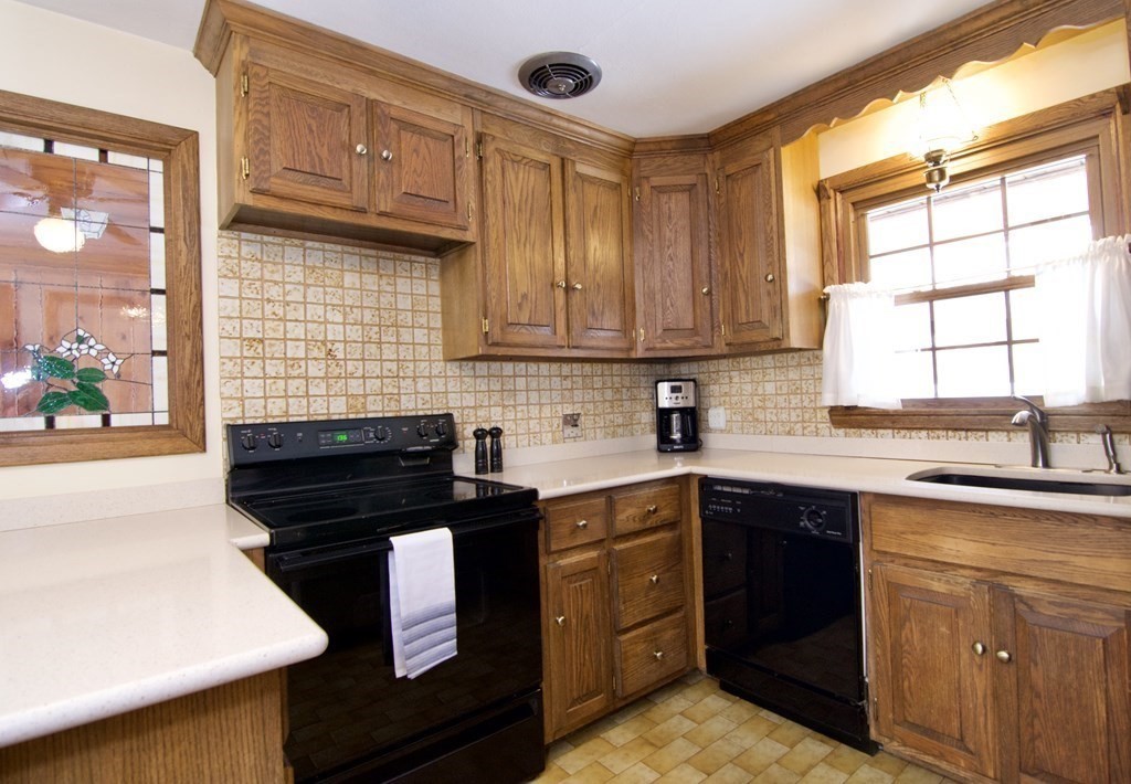 42 Ridge Road East Longmeadow, MA 01028 - Photo 12 of 39 Gallery Image 12
