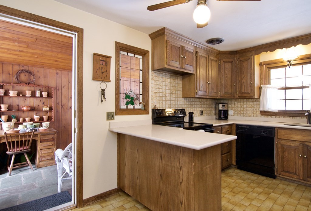 42 Ridge Road East Longmeadow, MA 01028 - Photo 14 of 39 Gallery Image 14