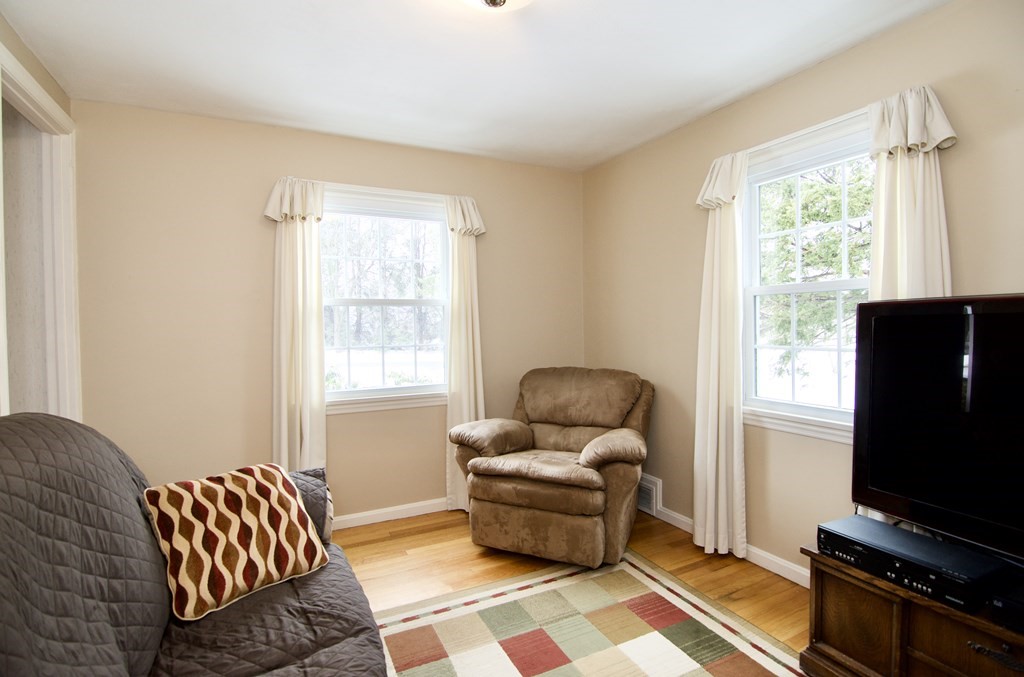 42 Ridge Road East Longmeadow, MA 01028 - Photo 18 of 39 Gallery Image 18