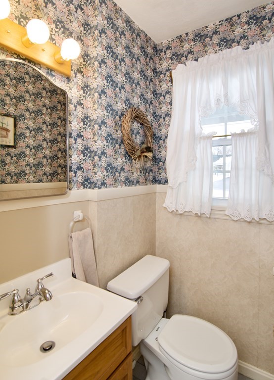 42 Ridge Road East Longmeadow, MA 01028 - Photo 22 of 39 Gallery Image 22