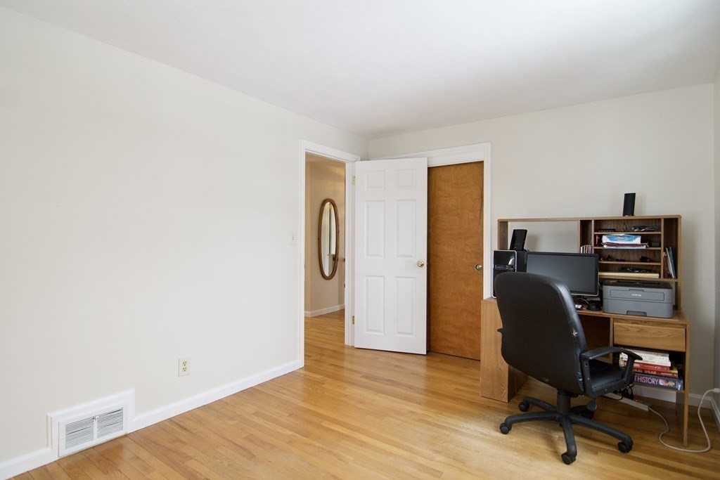42 Ridge Road East Longmeadow, MA 01028 - Photo 32 of 39 Gallery Image 32