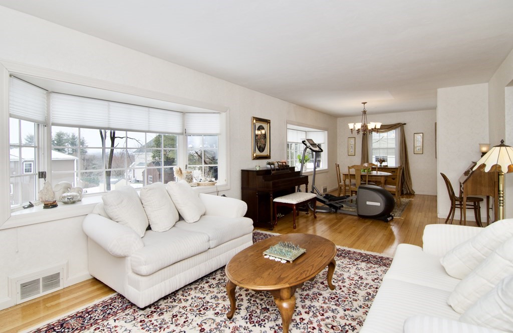 42 Ridge Road East Longmeadow, MA 01028 - Photo 7 of 39 Gallery Image 7