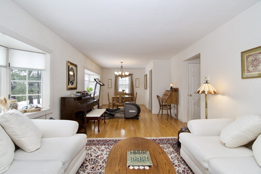 42 Ridge Road East Longmeadow, MA 01028 - Photo 8 of 39 Gallery Image 8