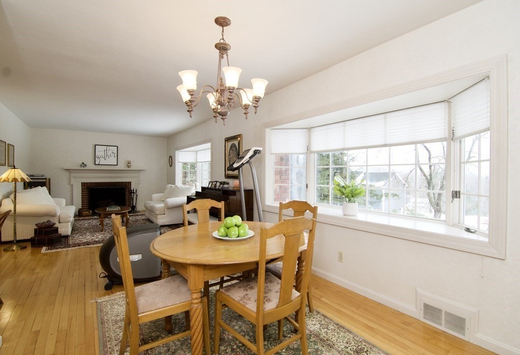 42 Ridge Road East Longmeadow, MA 01028 - Photo 9 of 39 Gallery Image 9
