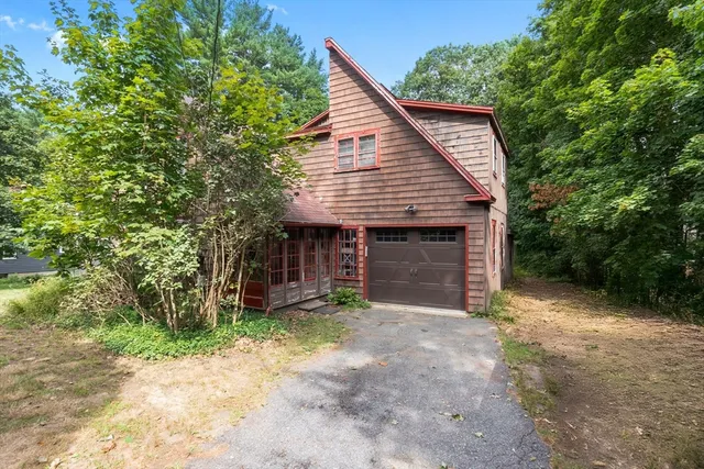 $530,000 | 177 Topsfield Road, Ipswich, MA 01938