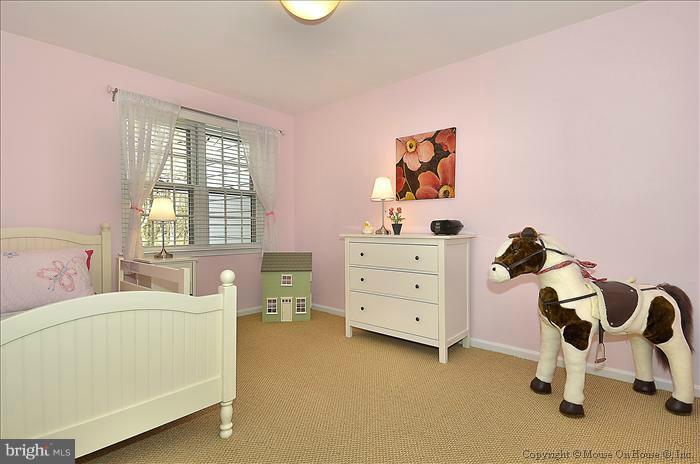 2237 Double Eagle Court Reston, VA 20191 - Photo 10 of 30 Bedroom