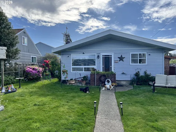 $429,000 | 2478 Marion Avenue, North Bend, OR 97459