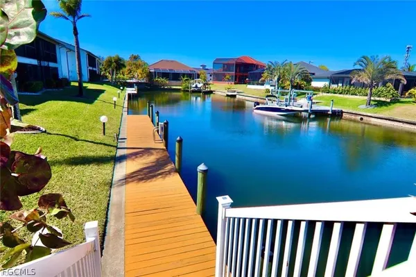 $1,700 | 1515 Southwest 47th Terrace, Unit 104, Cape Coral, FL 33914