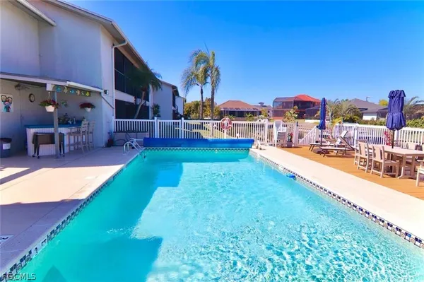 $1,700 | 1515 Southwest 47th Terrace, Unit 104, Cape Coral, FL 33914