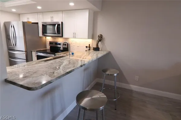 $1,700 | 1515 Southwest 47th Terrace, Unit 104, Cape Coral, FL 33914