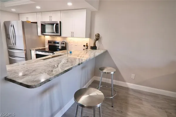 $1,700 | 1515 Southwest 47th Terrace, Unit 104, Cape Coral, FL 33914