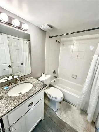 $1,700 | 1515 Southwest 47th Terrace, Unit 104, Cape Coral, FL 33914