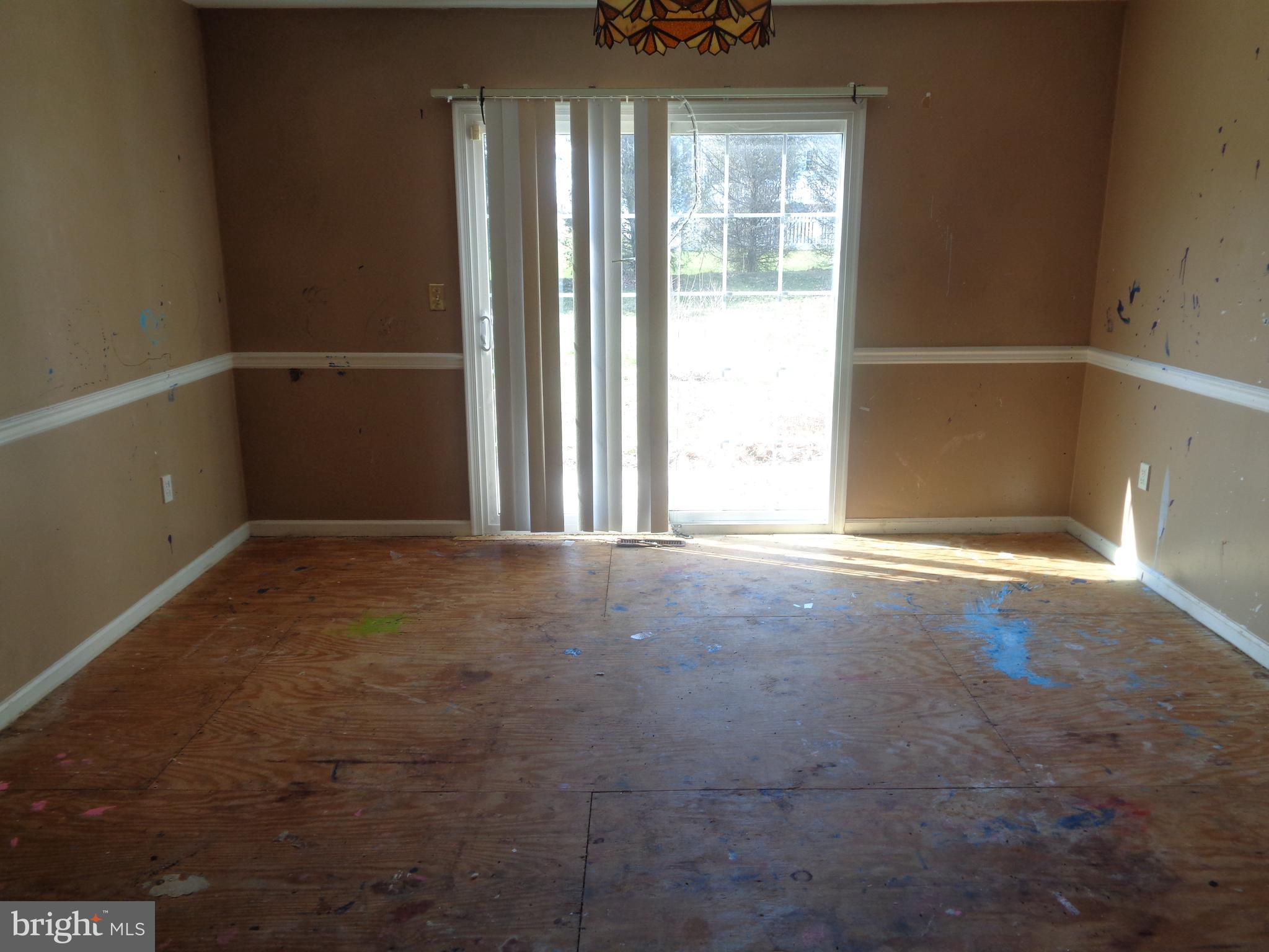 28 Carriage Road Palmyra, PA 17078 - Photo 3 of 18 Dining Room