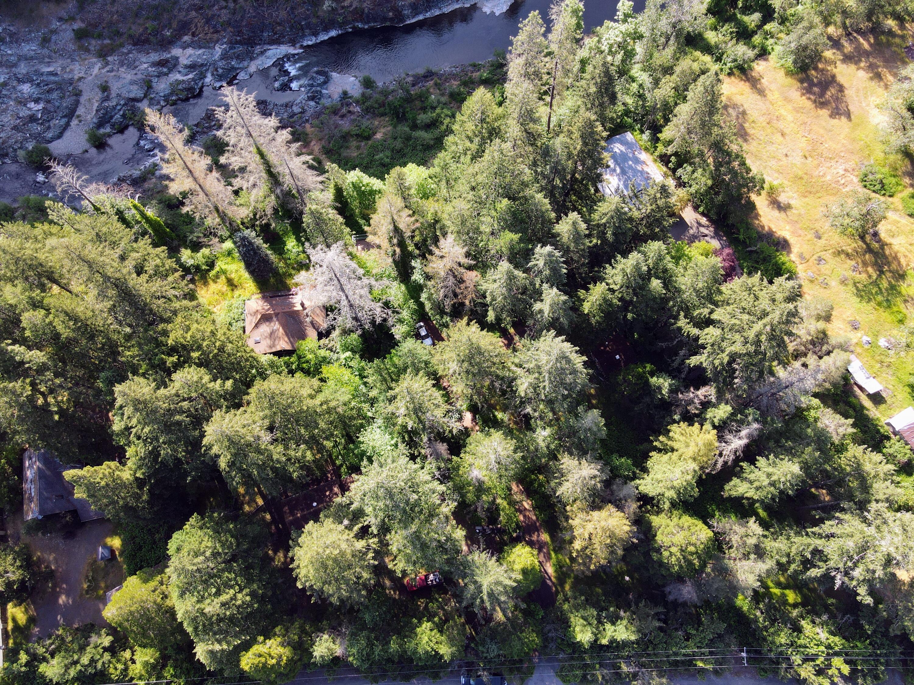 3240 West Evans Creek Road Rogue River, OR 97537 - Photo 9 of 21 dji_fly_20240524_083124_367_171656470190