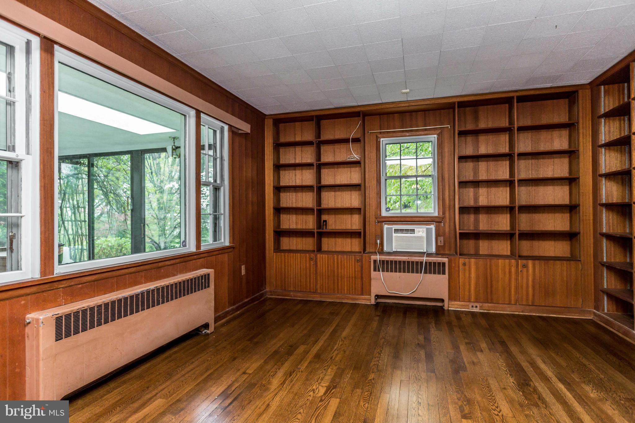 2019 Skyline Road Baltimore, MD 21204 - Photo 6 of 20 Office / Study / Library
